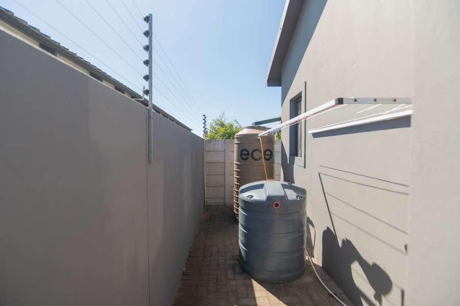 3 Bedroom Property for Sale in Pinelands Eastern Cape